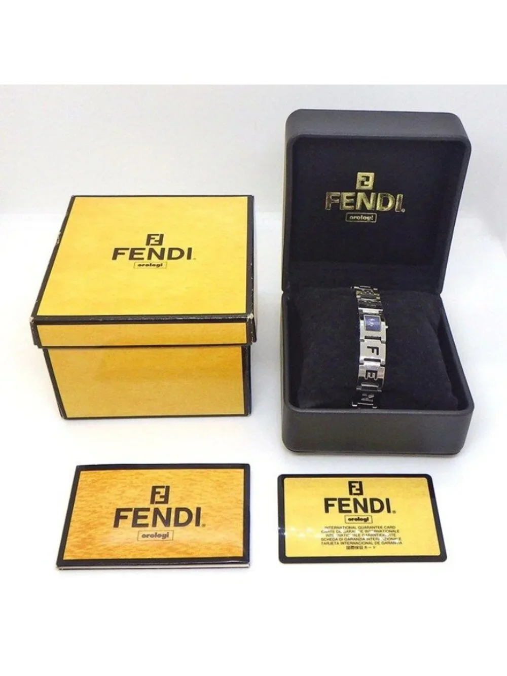 Fendi item 300815